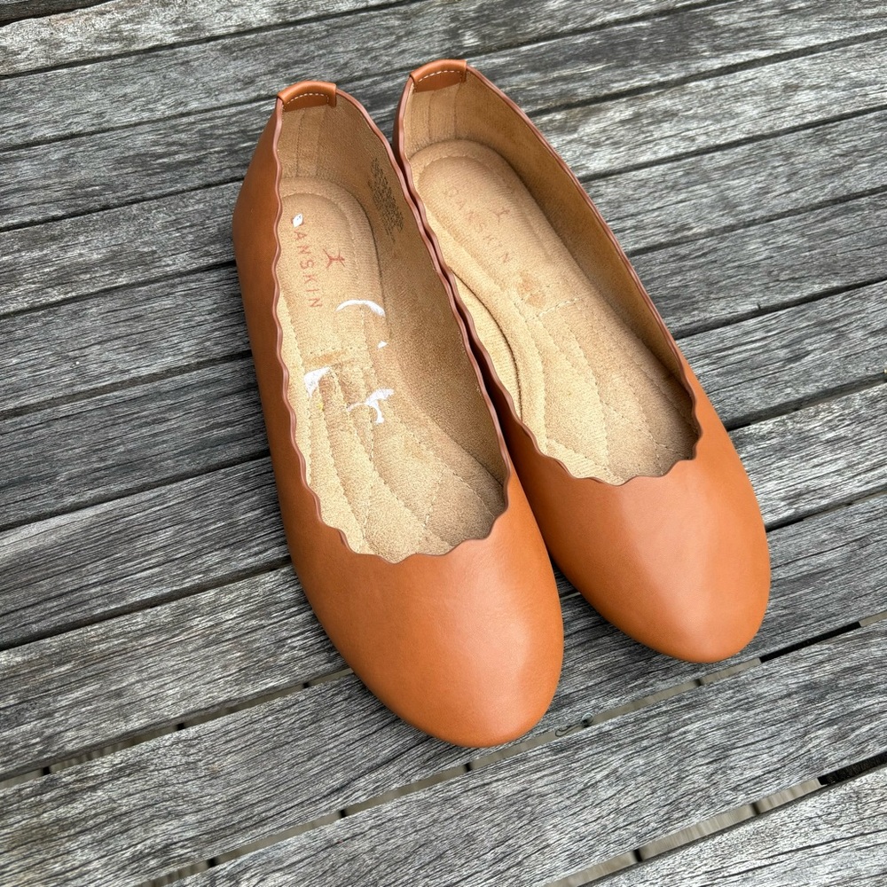 Scalloped Ballet Flats 🥿 Chloe Style Brown Size 8 ALMOST NEW Vegan Leather